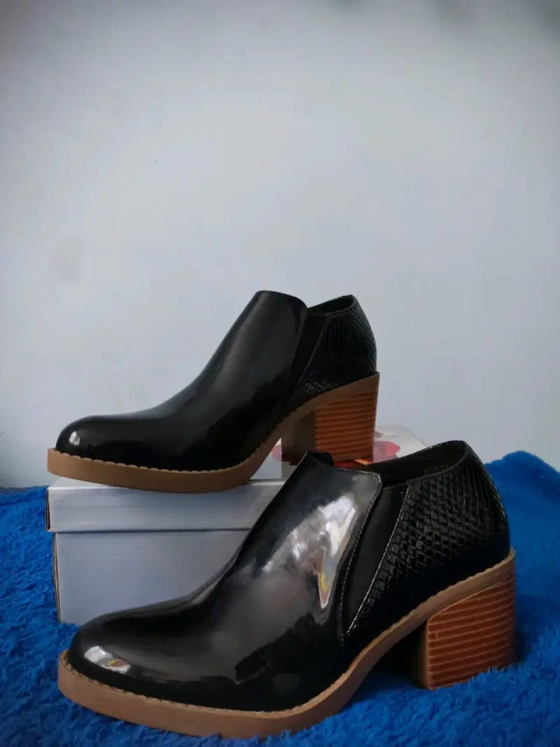 Botines Cellina Negros Charol - 2