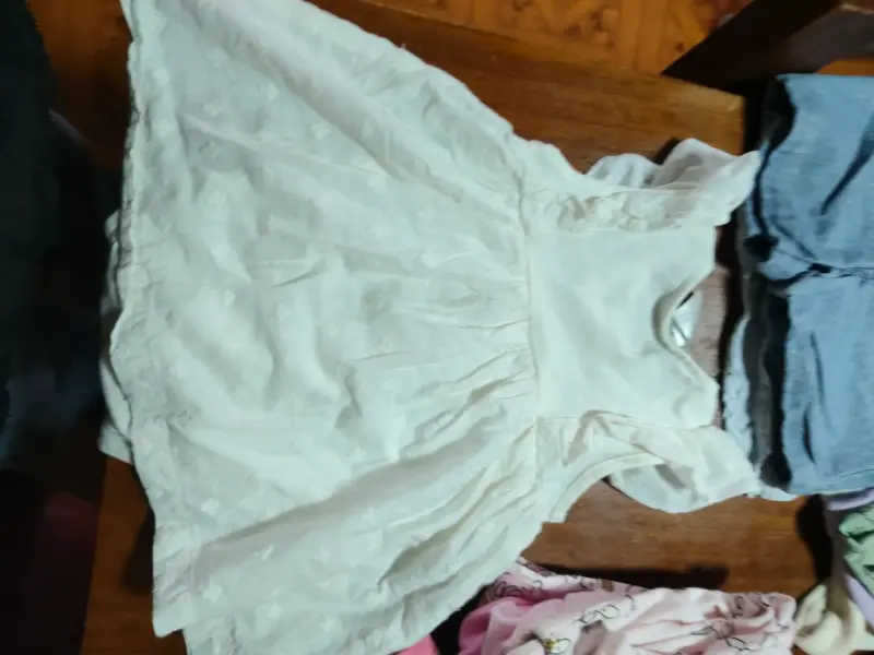 Vestido de bebé floral con volantes - 6