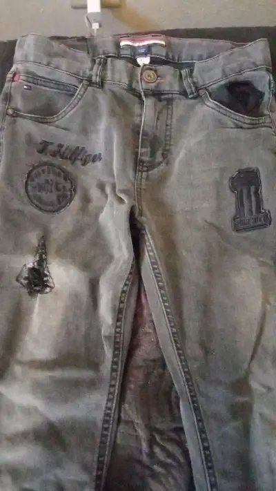 Jeans desgastados tommy hilfiger - miniatura 2