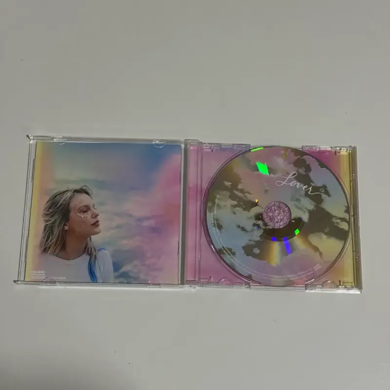 Lover Taylor Swift - 3