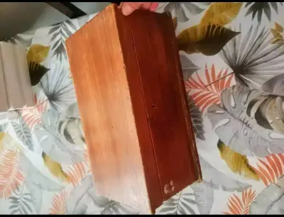 Caja de madera vintage para decoración - miniatura 1