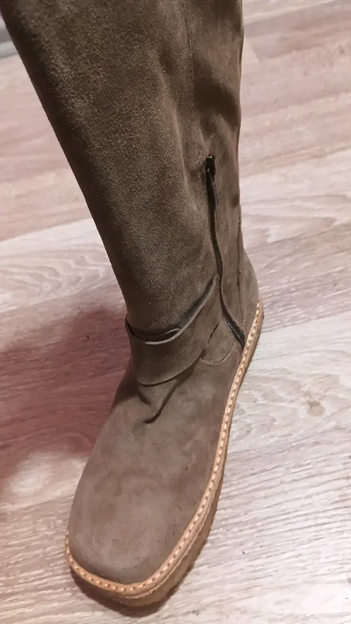Botas altas de gamuza marrón - 2