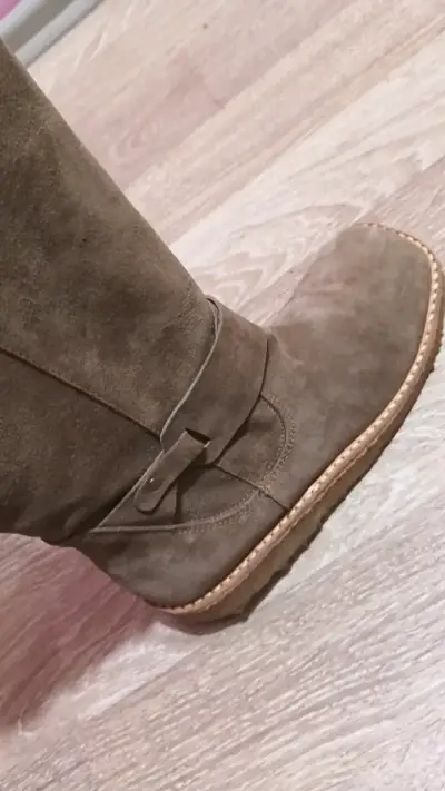 Botas altas de gamuza marrón - miniatura 3