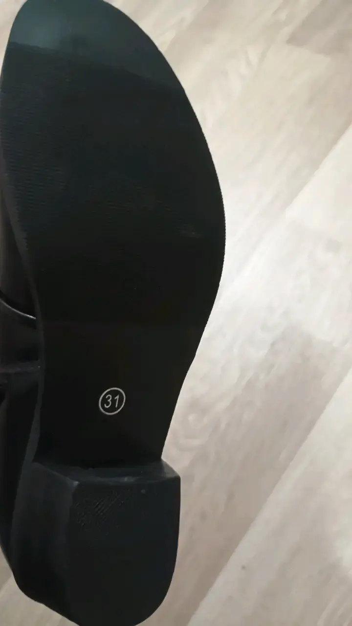 Botines de cuero negro con hebillas - 3
