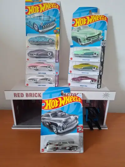 Set Hot Wheels Hirohata Merc, Purple y Merc - miniatura 1
