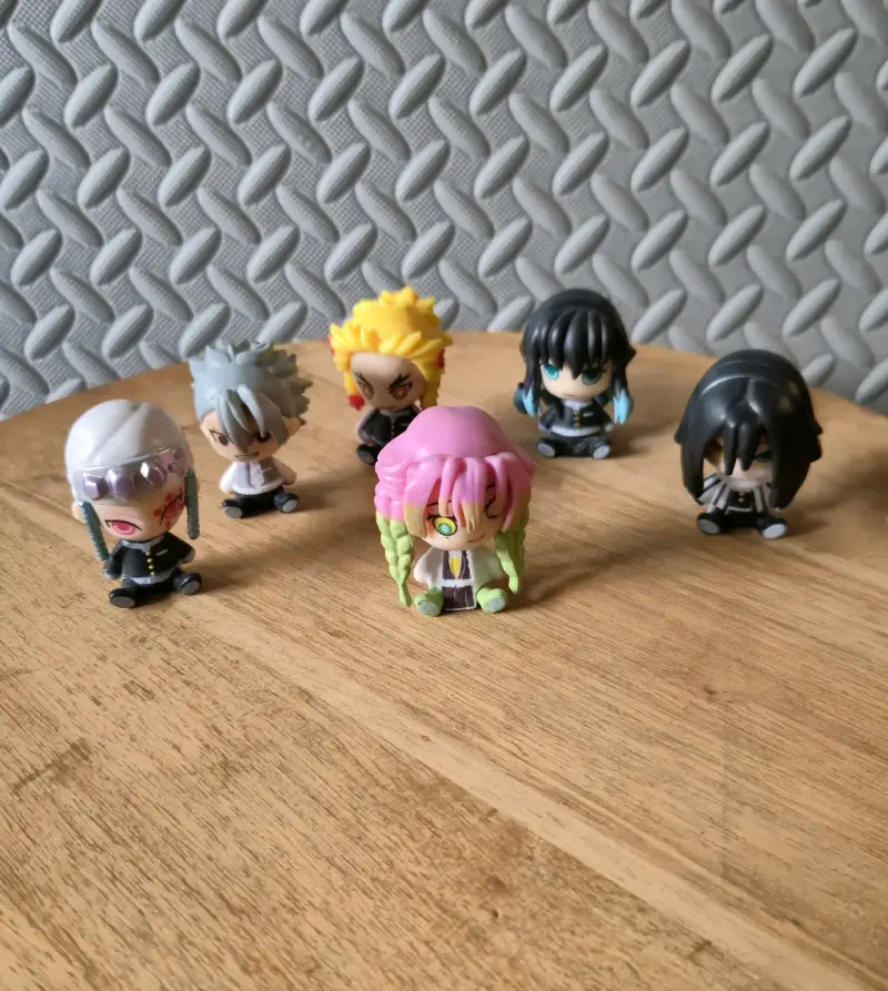 Set de figuras "Demon Slayer"