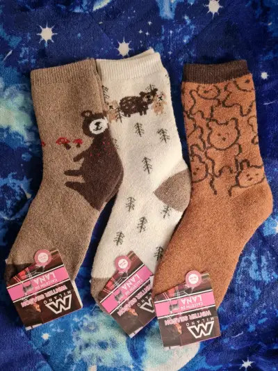 Calcetines de lana con diseño de osos - miniatura 1