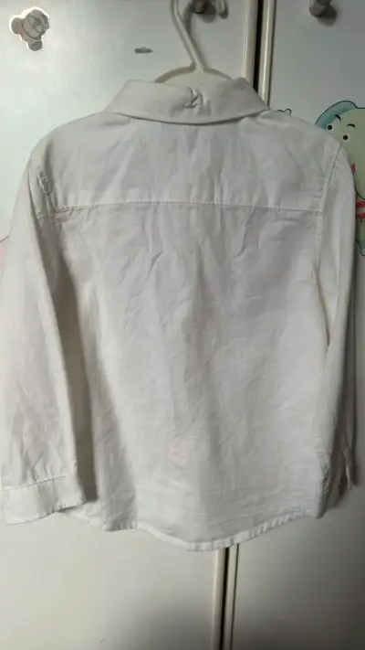 Camisa blanca de algodón para niño talla 4 - miniatura 2