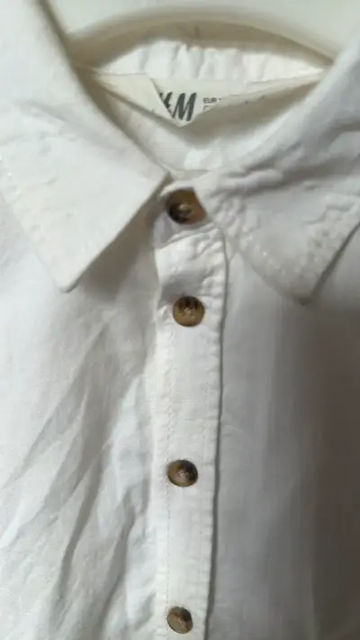 Camisa blanca de algodón para niño talla 4 - miniatura 4