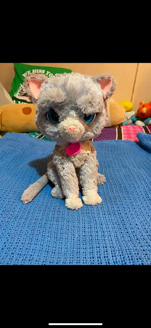 Peluche de gato gris con ojos grandes - 1