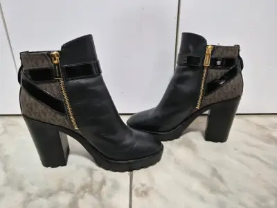 Botines Michael Kors con tacón alto - miniatura 1
