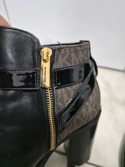Botines Michael Kors con tacón alto - miniatura 5