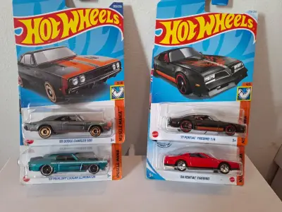 Set de autos Hot Wheels Muscle Mania - miniatura 1