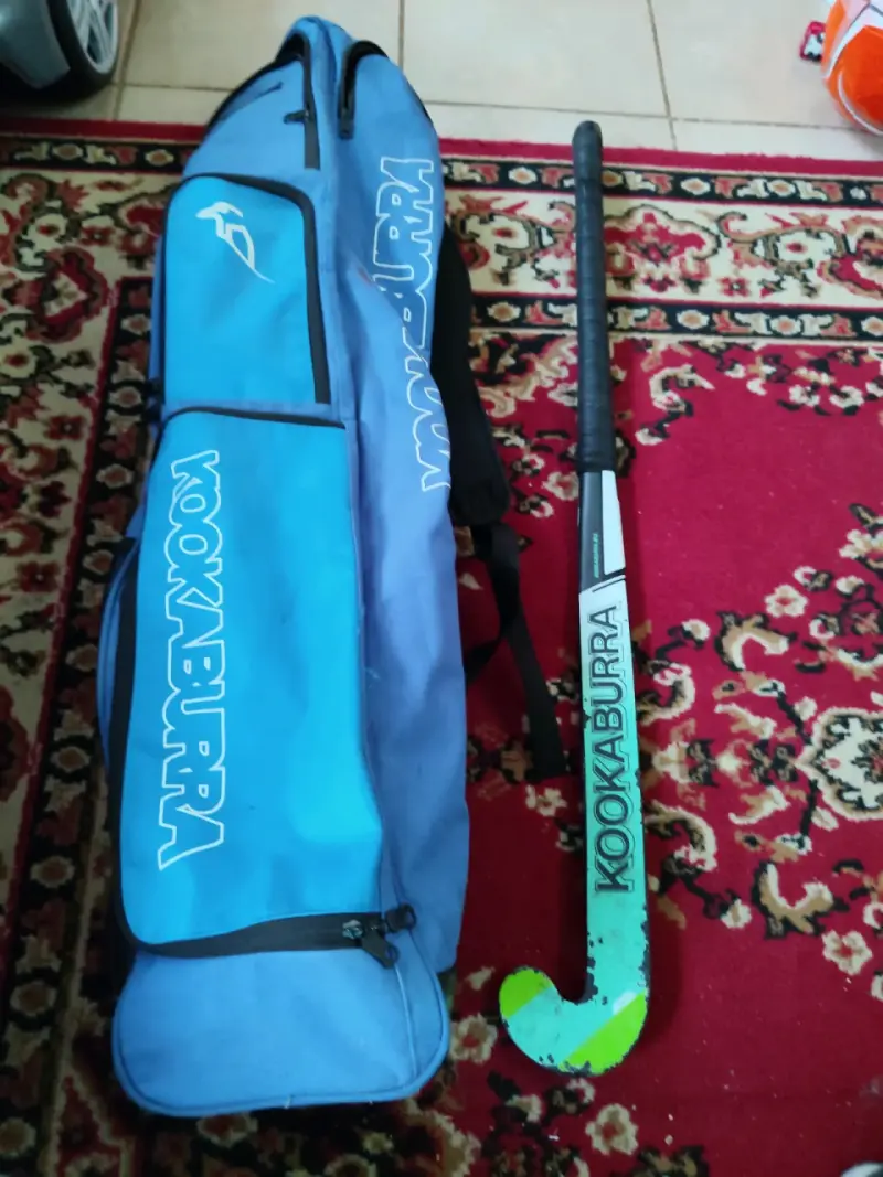 Palo de hockey Kookaburra con bolso azul - 2