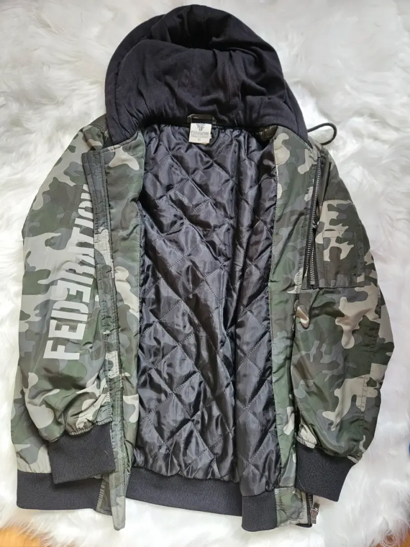 Chaqueta camuflada con capucha Federation - 3