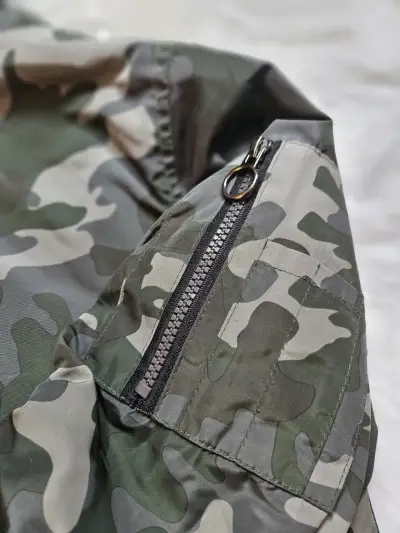 Chaqueta camuflada con capucha Federation - miniatura 4