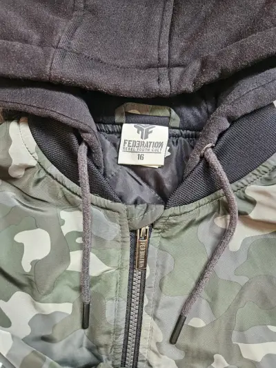 Chaqueta camuflada con capucha Federation - miniatura 6