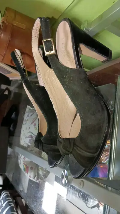 Se vende sandalias con taco - miniatura 2