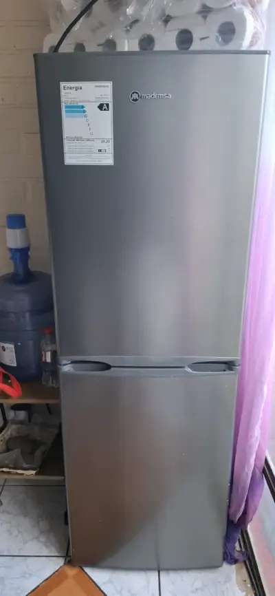 Refrigerador - miniatura 1