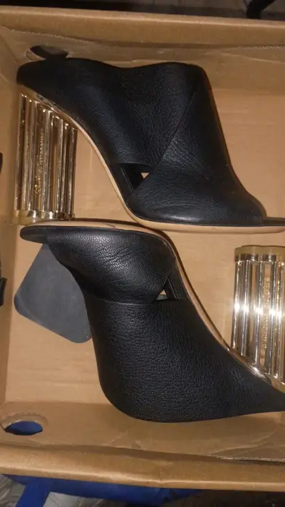 Hermosos tacones exclusivos - miniatura 2