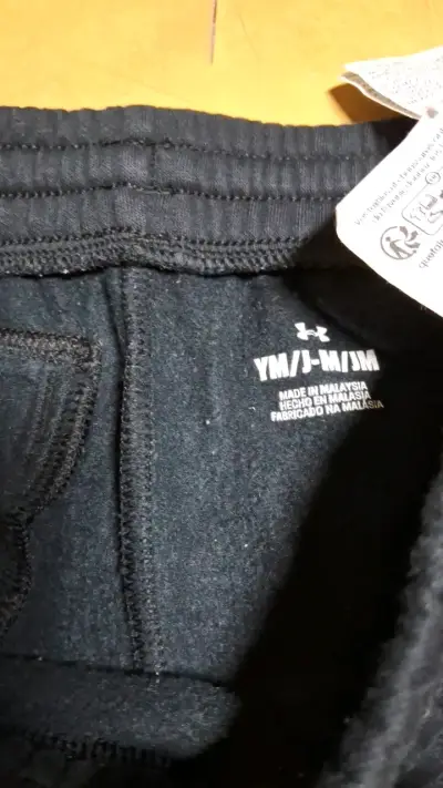 Pantalones deportivos Under Armour azul marino - miniatura 5