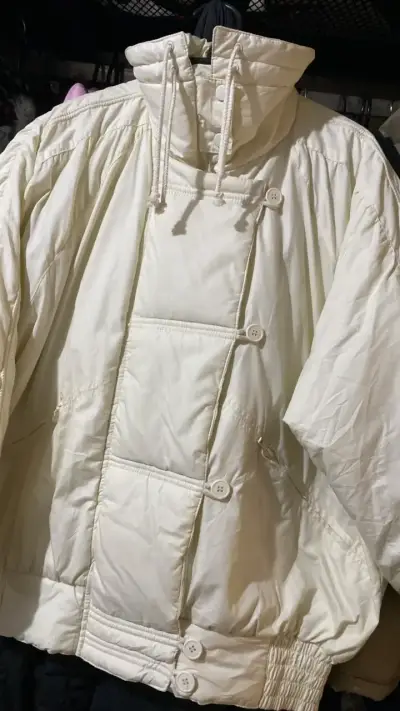 Chaqueta acolchada blanca unisex de invierno - miniatura 2