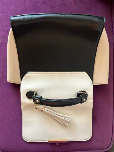 Elegante cartera de cuero bicolor con cierre dorado - miniatura 6
