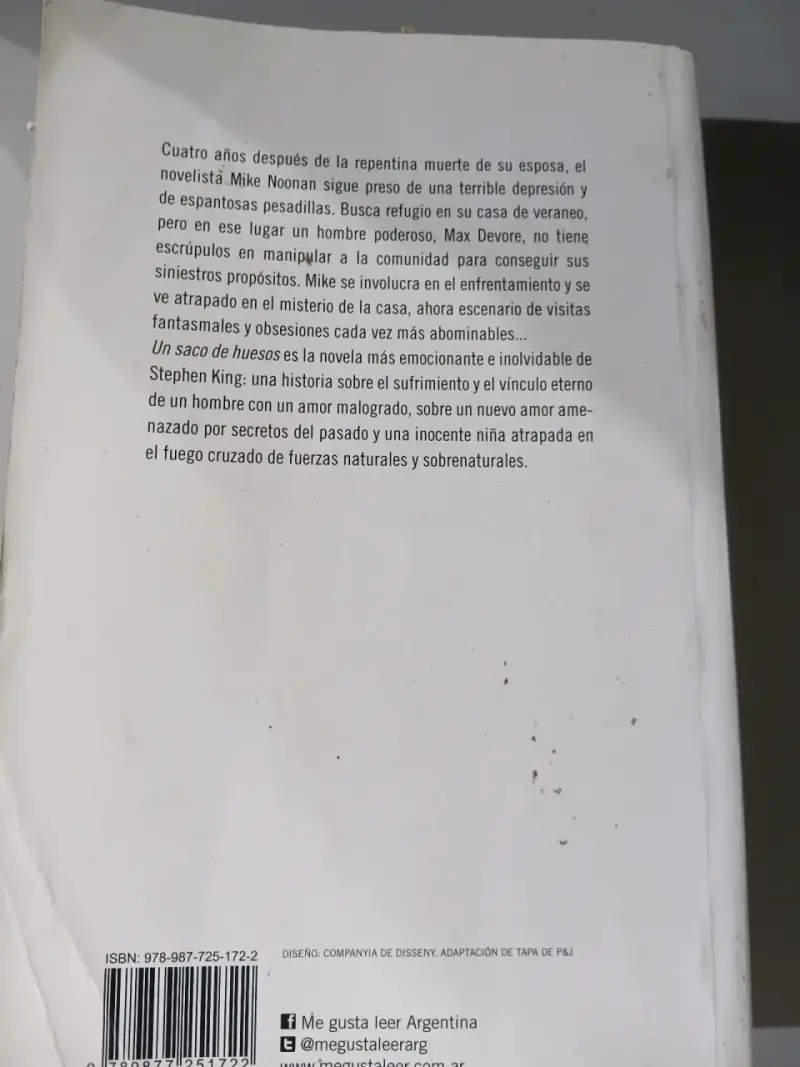 Libro 'Un Saco de Huesos' de Stephen King - 2