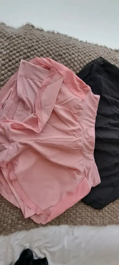 Pack de shorts deportivos para mujer en varios colores - miniatura 3