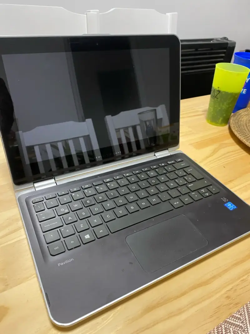 HP Pavilion 14’’ 4GB RAM Intel Pentium - 1