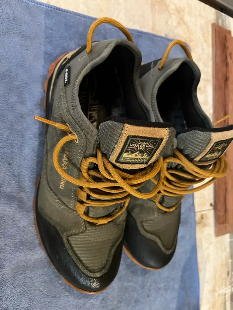 Zapatillas de treking Haka Honu verde y negro - 6