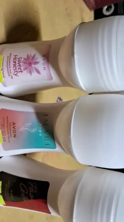 Set de desodorantes Avon roll-on 50ml - miniatura 1