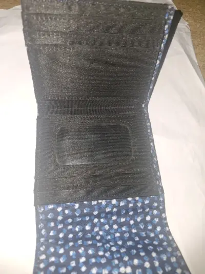 Billetera Kipling estampada azul y blanca - miniatura 2