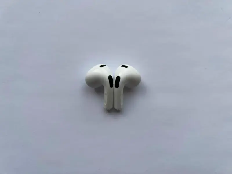 AirPods 3ª Generación Originales – Buen estado - 2