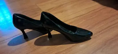 Zapatos de tacón negro Chalada talla 36 - miniatura 3