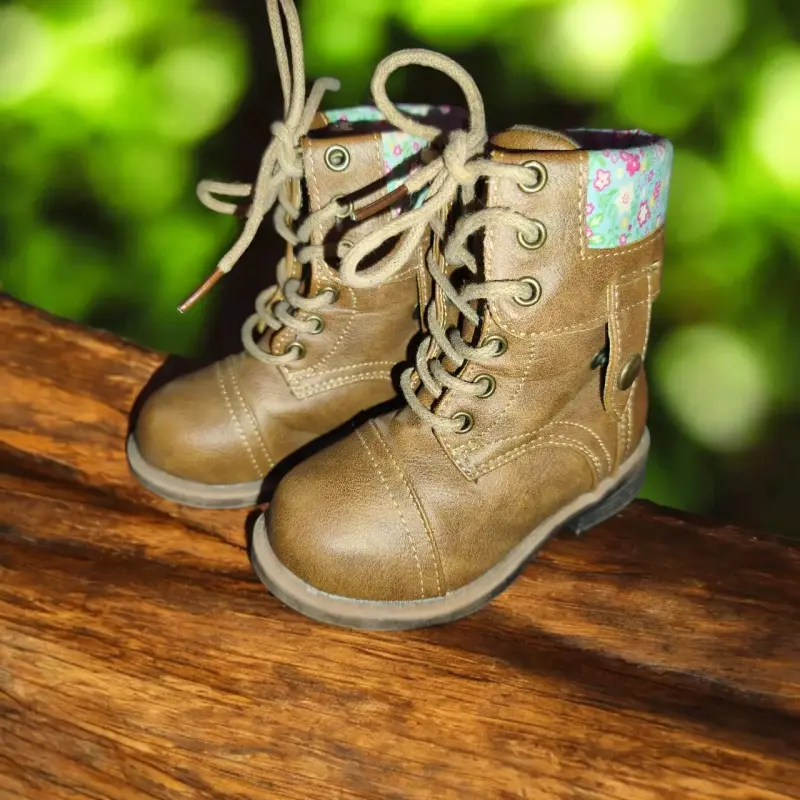 Botas de cuero para niñas. - 1