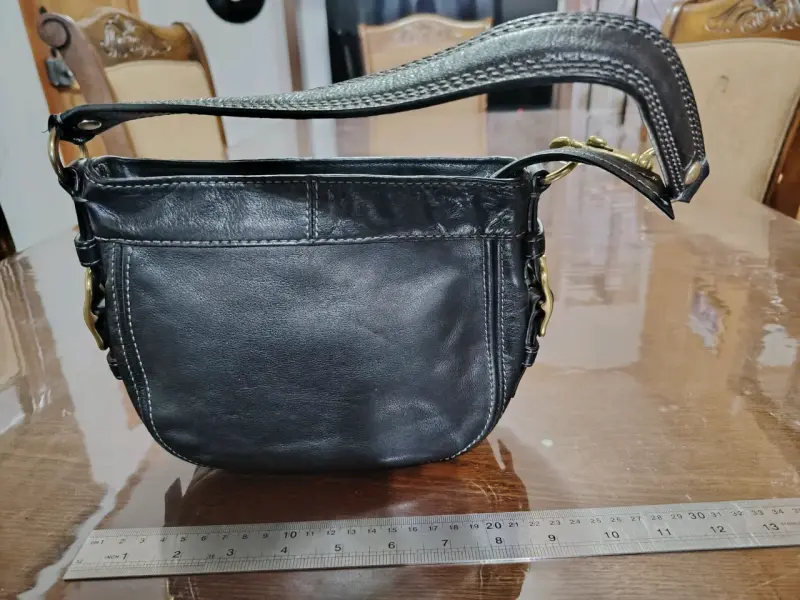 Bolso de cuero negro Coach elegante - 3