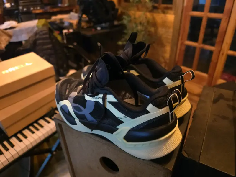 Zapatillas deportivas Under Armour negras - 3