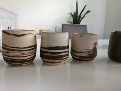 Set de 3 vasos de cerámica artesanal - miniatura 1