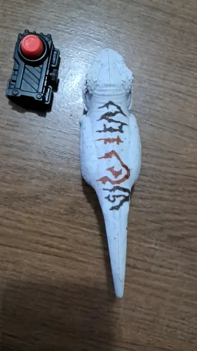Dinosaurio a control remoto - miniatura 2