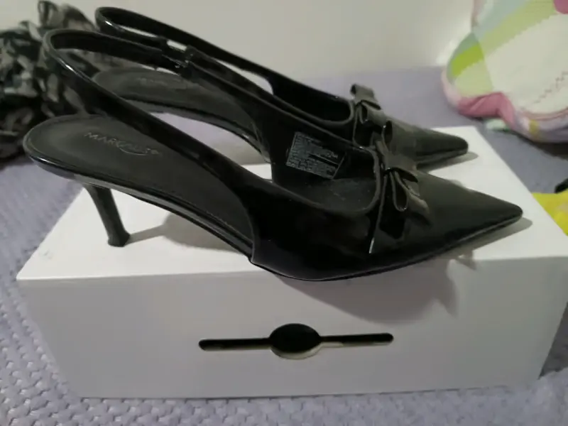 Zapatos de tacón negro con lazo Marquis - 4