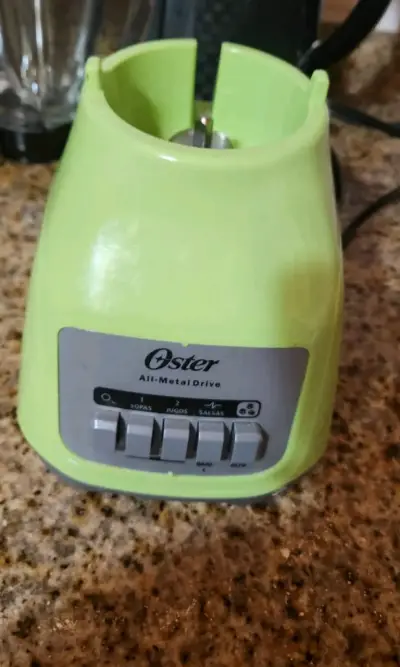 Licuadora Oster verde con vaso de vidrio - miniatura 3