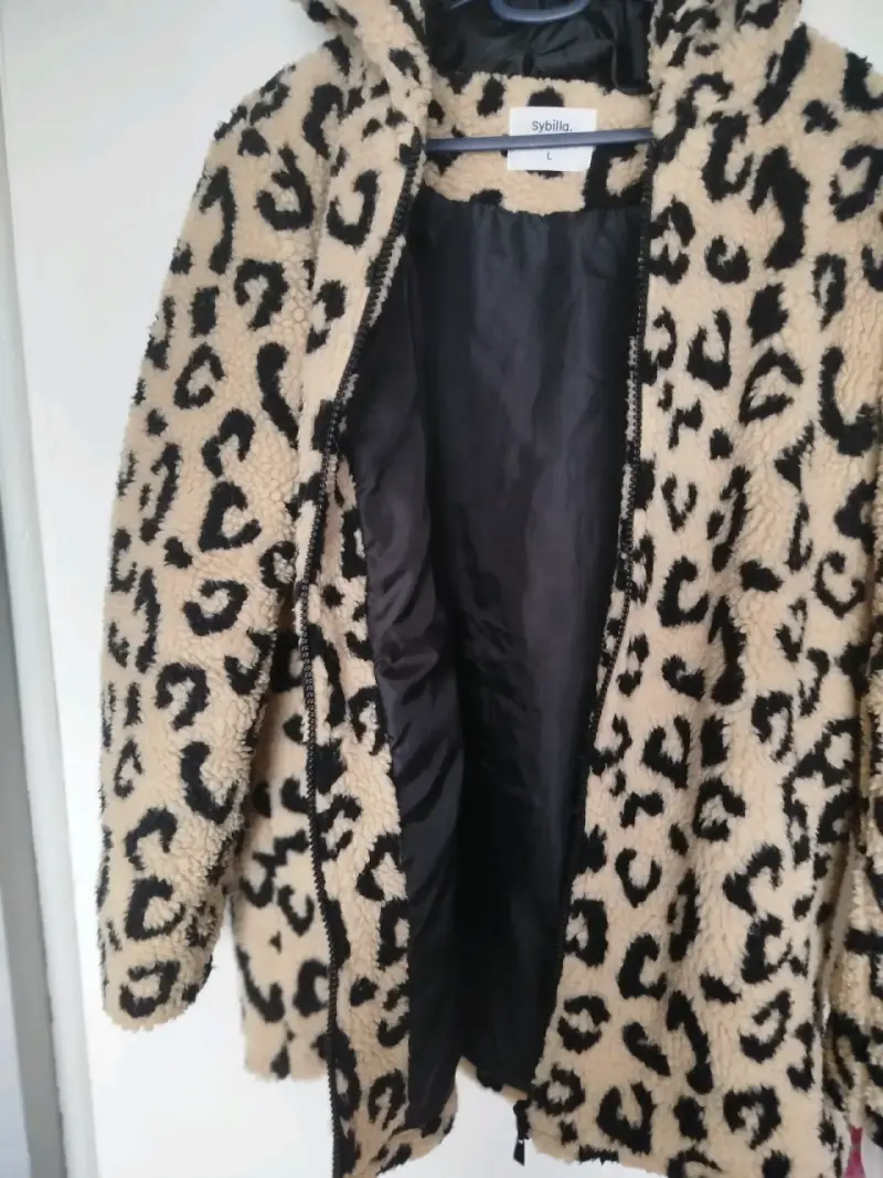 Abrigo de felpa con estampado animal print Sybilla - 3