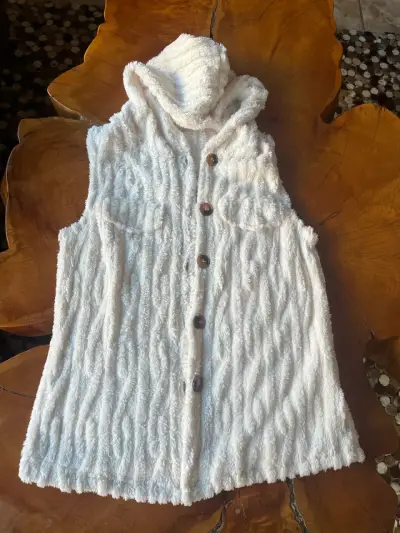 Chaleco sin mangas con capucha de felpa blanco - miniatura 2