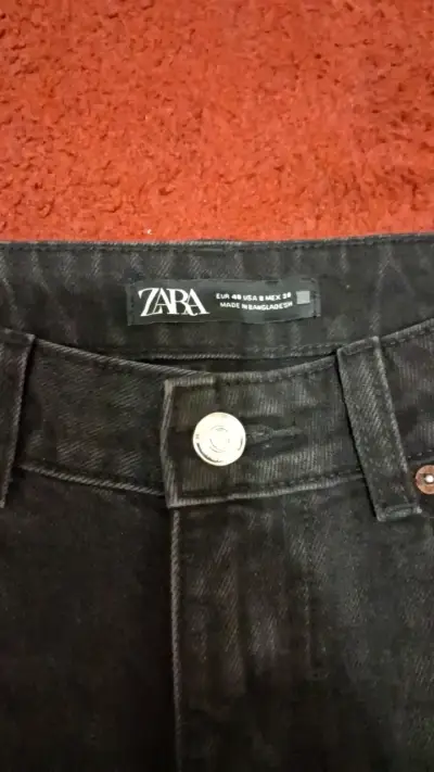 Jeans negros de Mujer Zara. Nuevo sin uso. - miniatura 3