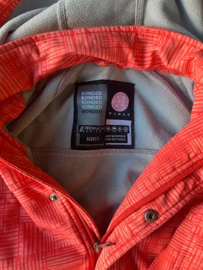Chaqueta impermeable naranja capucha para mujer - miniatura 2