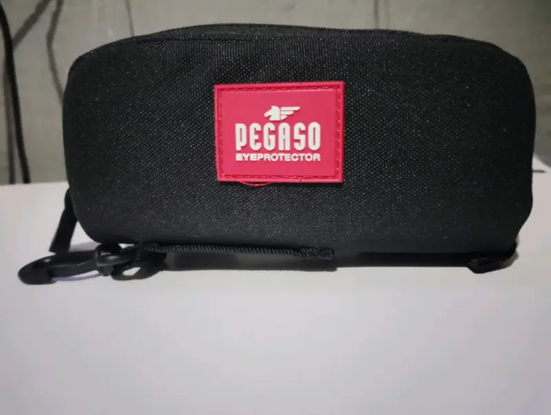 Estuche protector para gafas - Pegaso alta calidad - 3