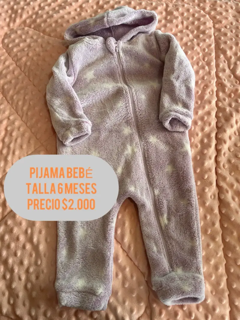 Pijama de bebé polar talla 6 meses