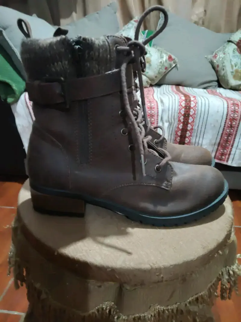 Botas de cuero marrón con forro de lana - 2