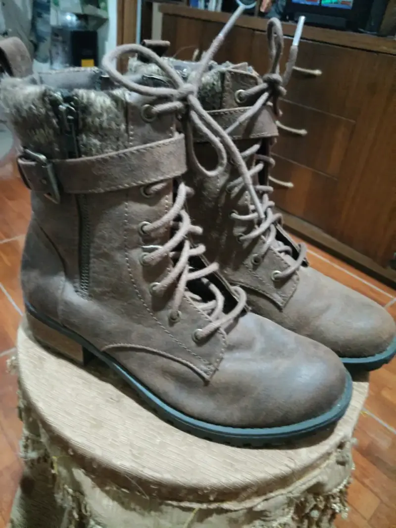 Botas de cuero marrón con forro de lana - 3